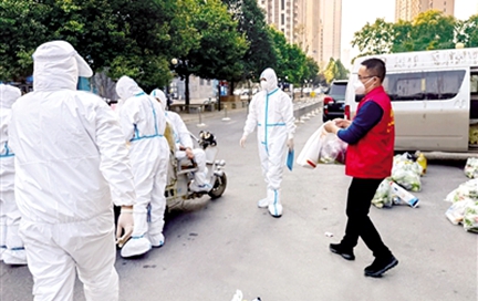郑州市9200多名党员干部下沉社区战“疫”