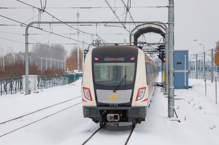 12月13日至15日，郑州地铁延长运营服务时间约1小时