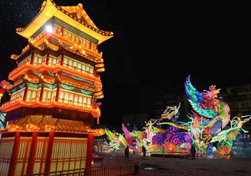 郑州龙年迎春灯会正式亮灯，2月3日开园迎客持续至3月24日