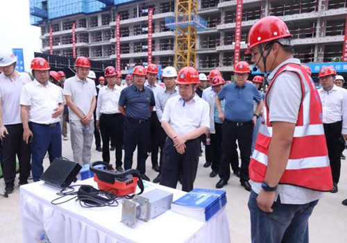 郑州市城乡建设系统安全生产月活动启动仪式暨现场观摩会举行