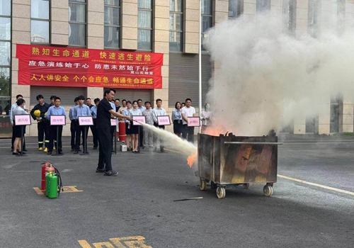 郑州中原科技城创新金融产业园举行消防安全演习活动