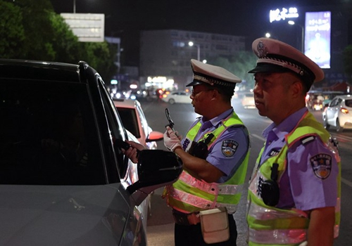 郑州交警发布中秋节安全出行提示