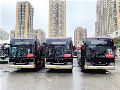 新一轮寒潮期间 郑州公交部分线路增开区间车